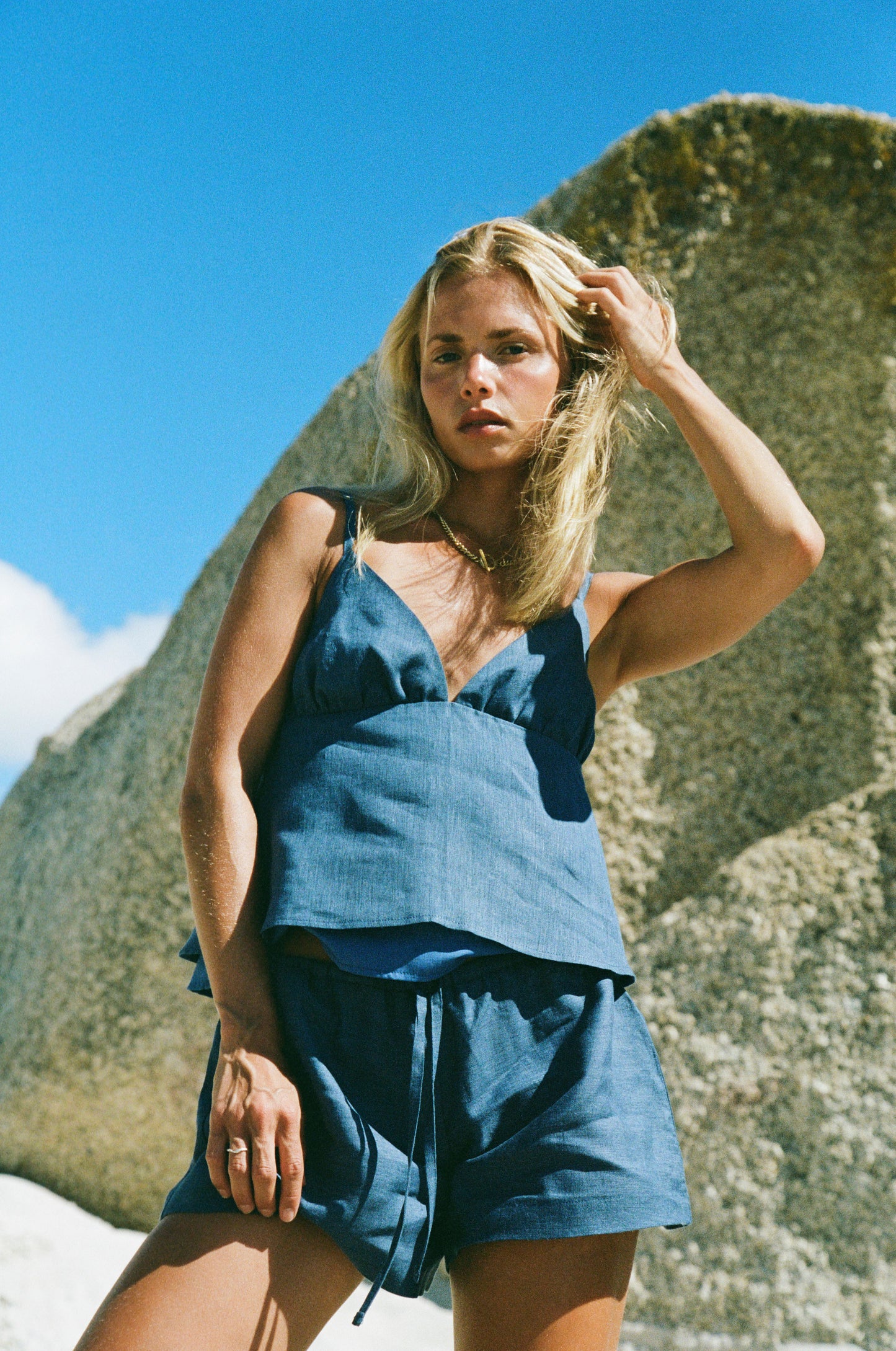 Tóxo Squid V-Strap Linen Top, Chambray