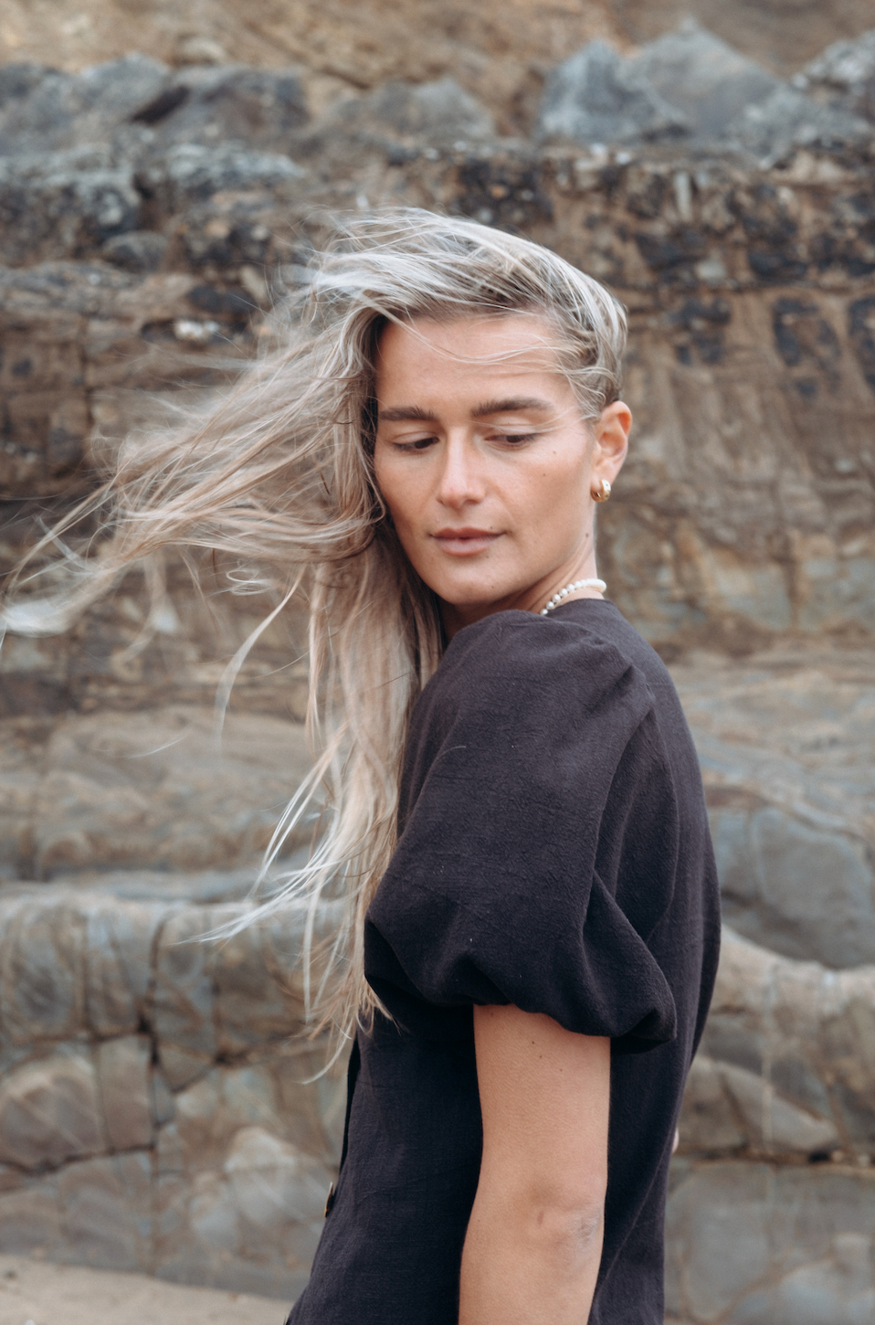 Puffy Squid Black Linen Blouse