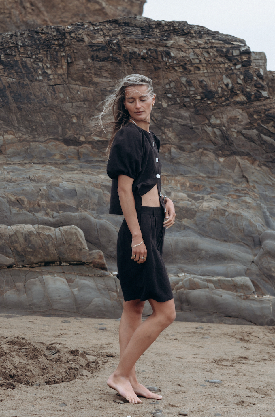Puffy Squid Black Linen Blouse