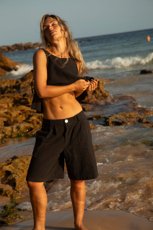 Black Squid Linen Boyfriend Shorts