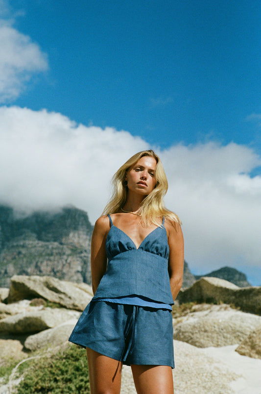 Tóxo Squid V-Strap Linen Top, Chambray
