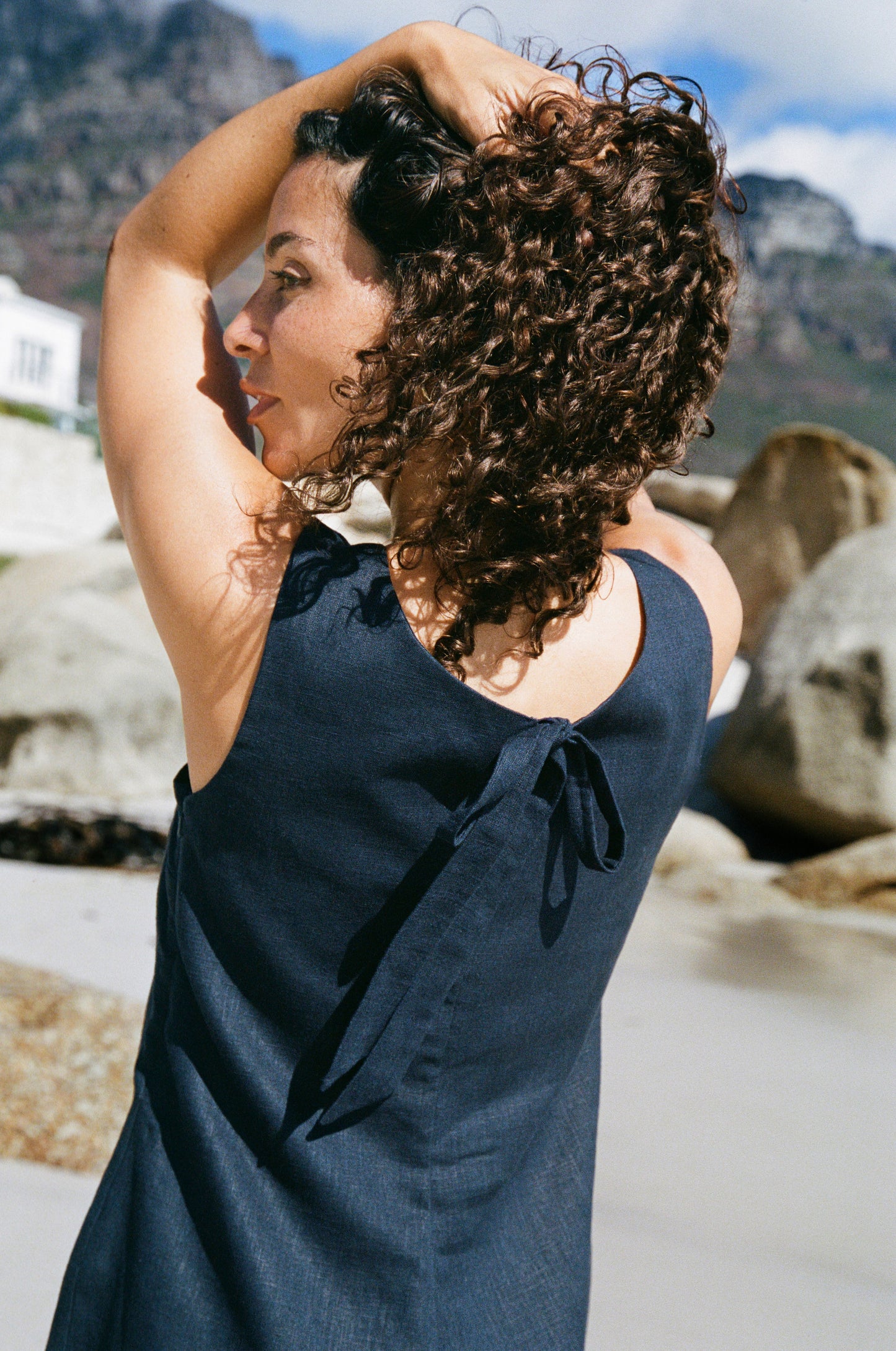 V-Neck Tóxo Sassy Mini Dress, Navy