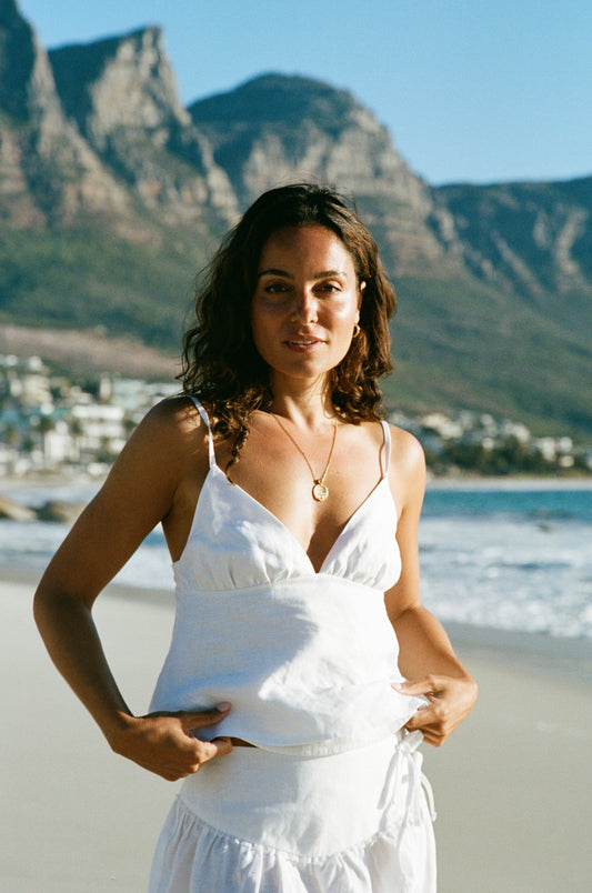 Tóxo Squid V-Strap Linen Top, White