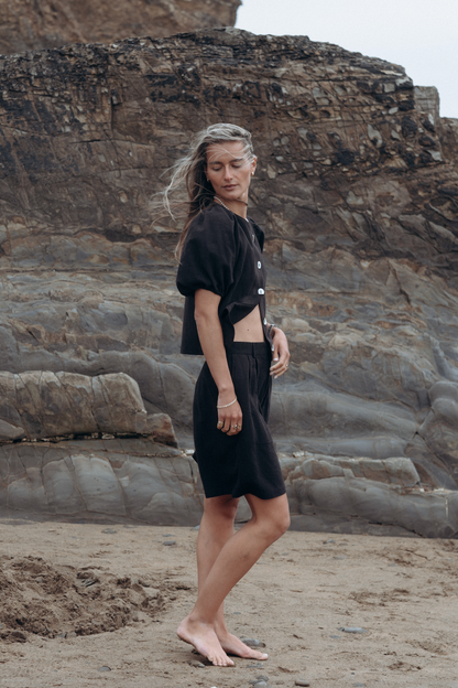 Black Squid Linen Boyfriend Shorts
