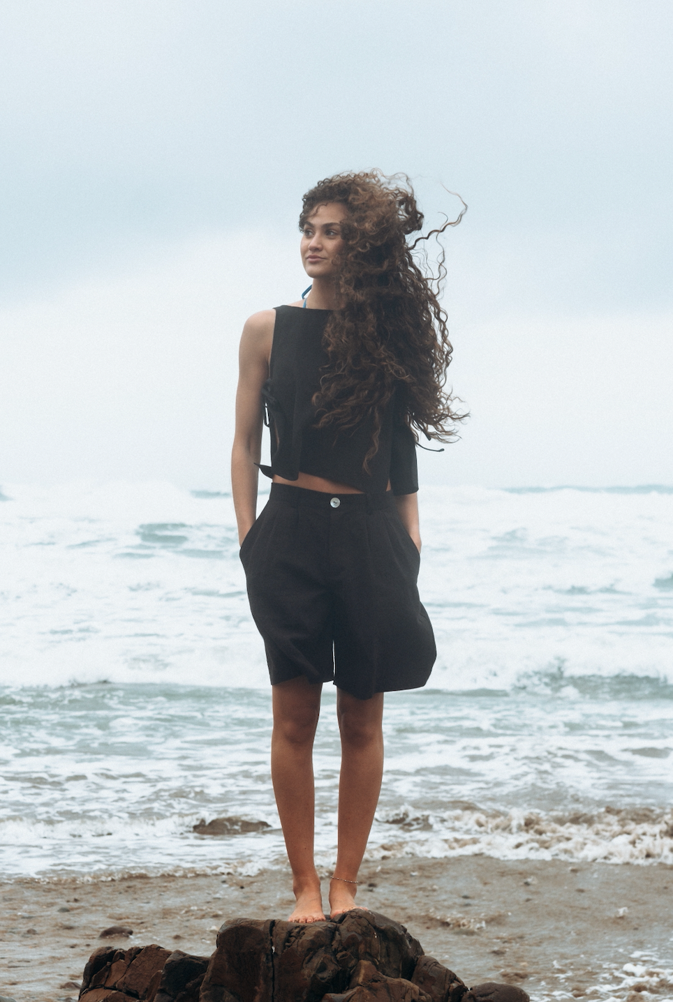Tie-Side Squid Black Linen Top