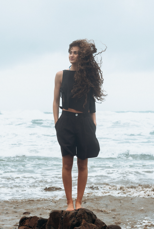 Tie-Side Squid Black Linen Top