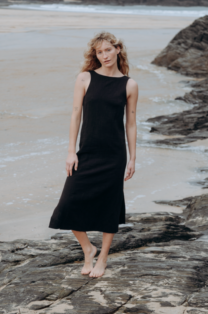 Sample Black Washed Linen Midi Sassy Dress